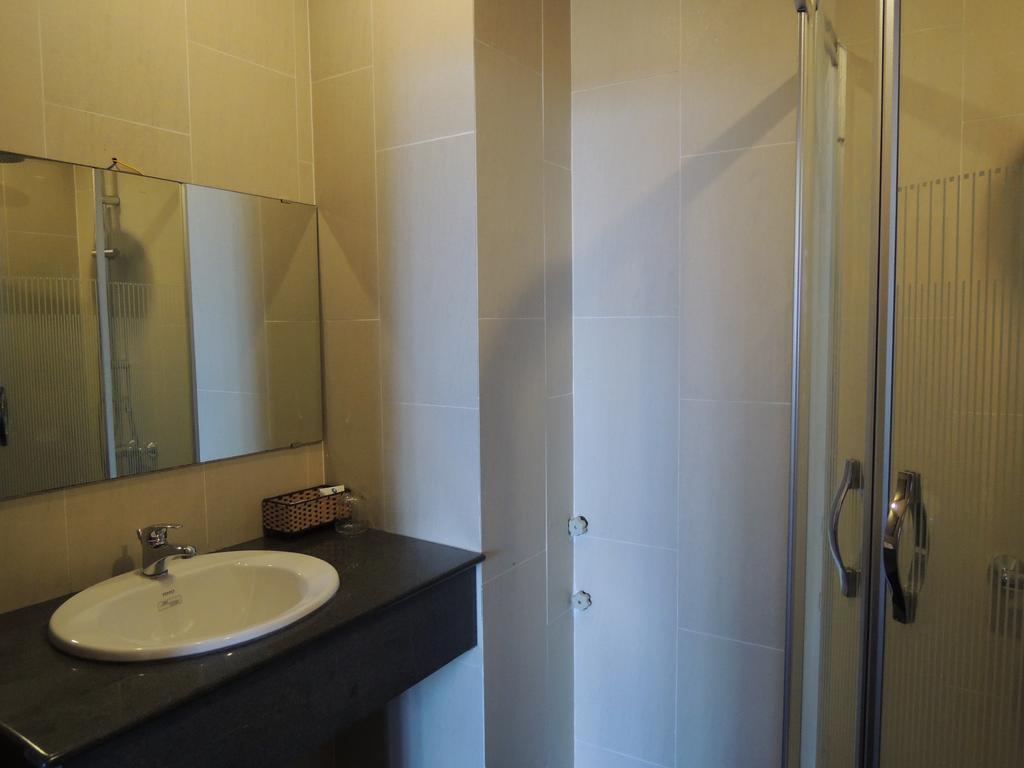 Star Binh Duong Hotel Хюэ Экстерьер фото