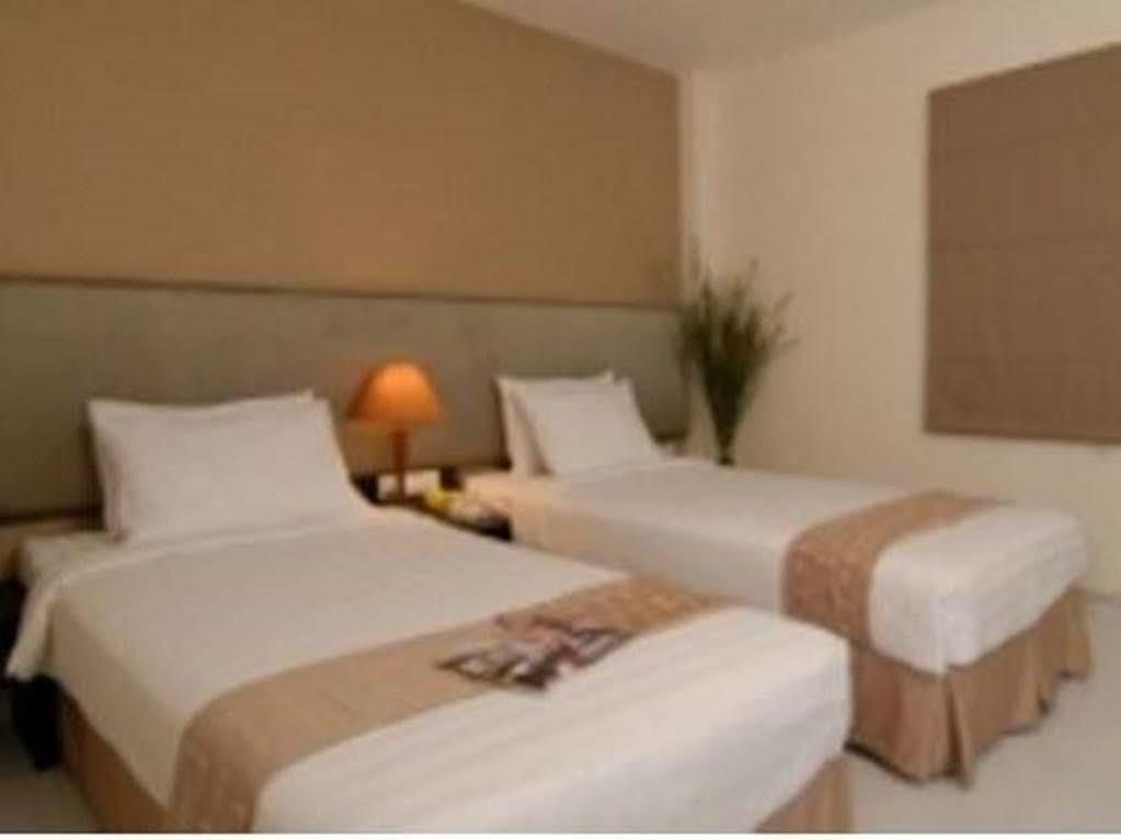 Star Binh Duong Hotel Хюэ Экстерьер фото